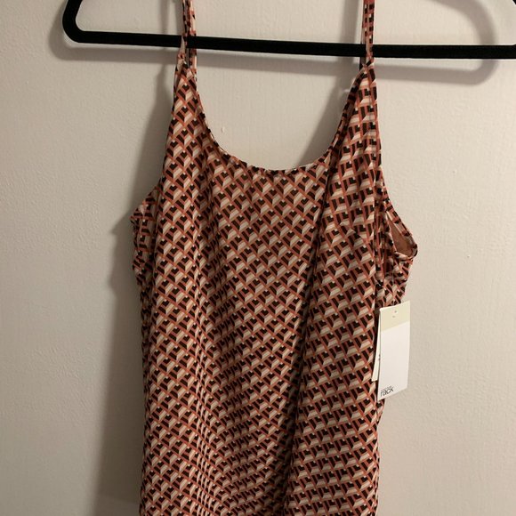 NWT Nordstrom Rack Chiffon Camisole in Pink Dawn-Red Bias Diamond, Size Medium - Picture 2 of 5